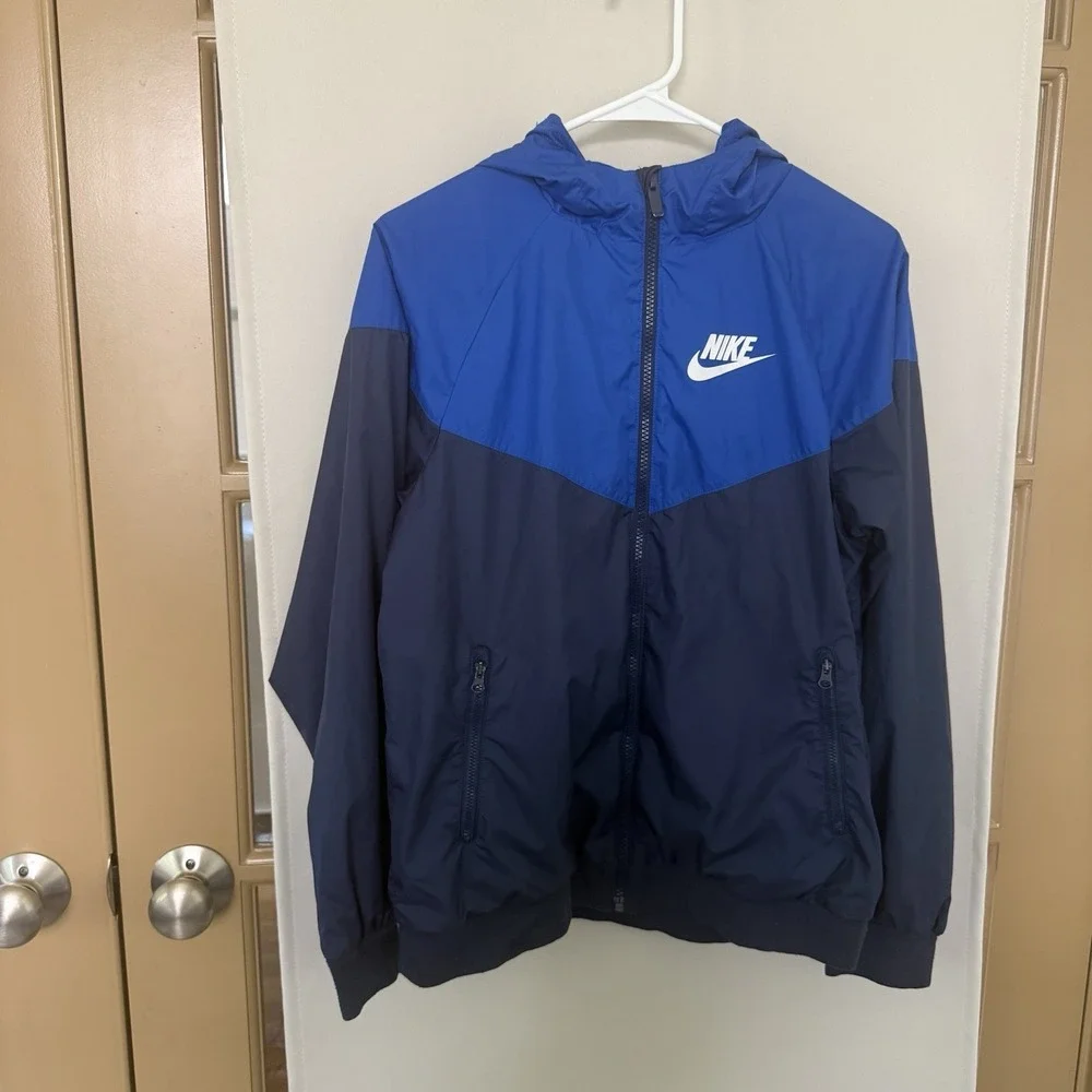 Nike Boys XL Two Tone Blue Lightweight Full Zip Up Jacket Logo Pockets